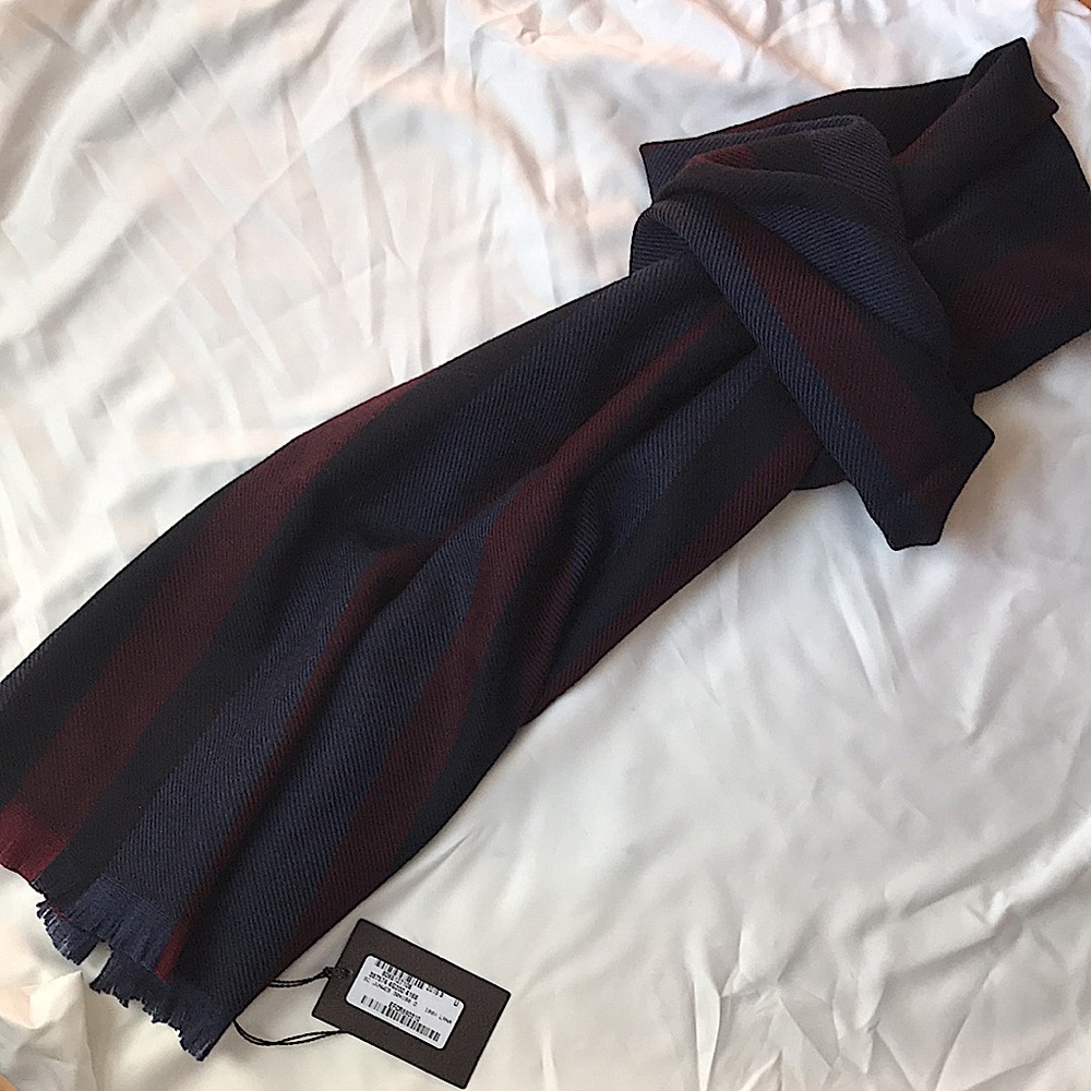 Gucci unisex navy and burgundy web striped web wool scarf